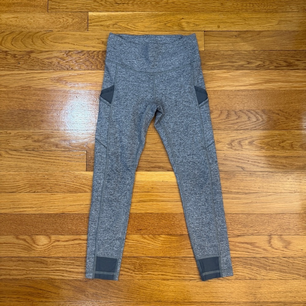 Ivivva (Lululemon kids) Mesh Detail Legging Pockets in Gray - Girls Size 8